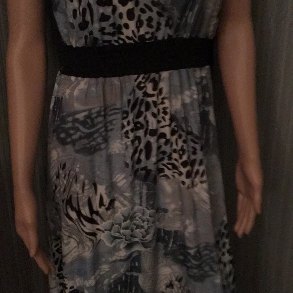 Hots Wing. Maxi dress . Size Medium - Picture 3 of 5